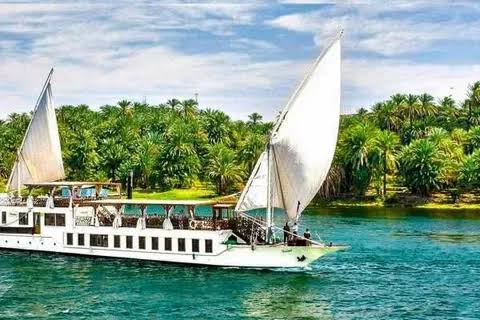 Egypt Grand Discovery Tour & Red Sea Resort | 18 Days